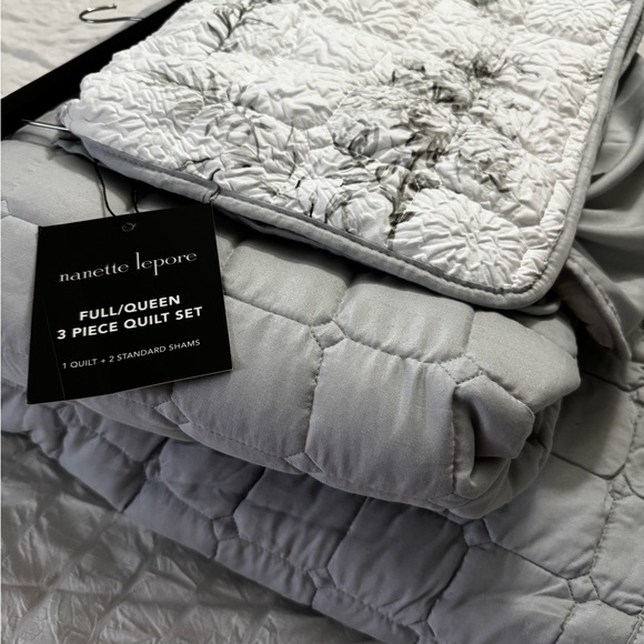 Nanette Lepore Silver and White Quilt Set - Picture 1 of 7